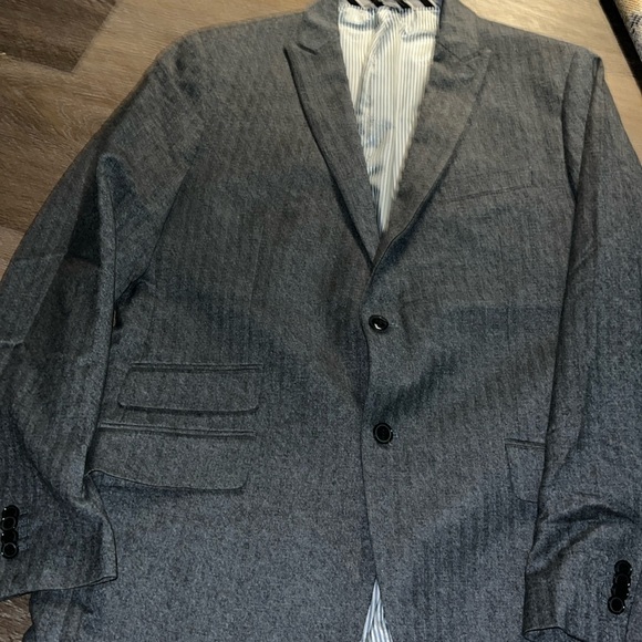 Banana Republic 100% wool two button blazer. 44L. Modern slim fit. VGUC.
